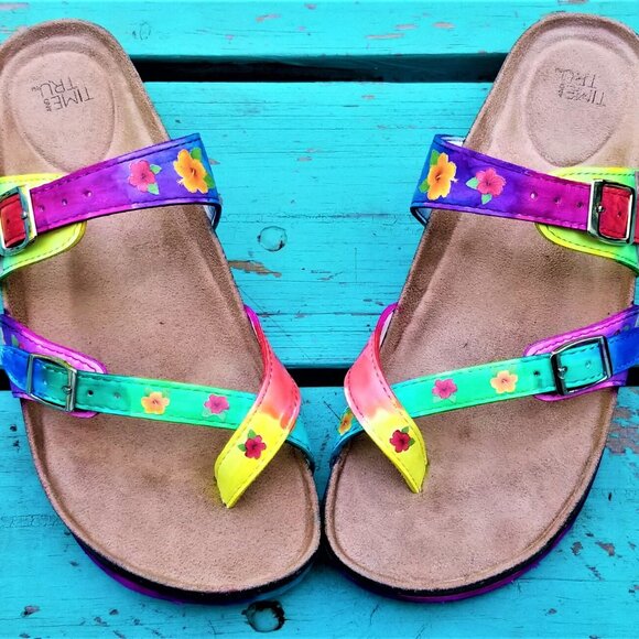 NEW  Size 9 Tie-Dye Toe-Ring Sandals with Sloths! - Picture 2 of 5